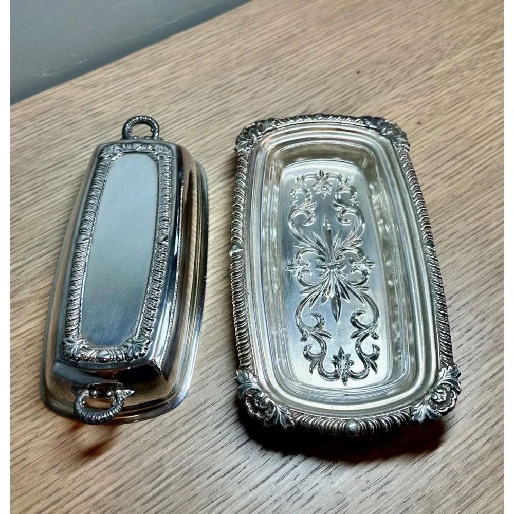 VTG Silverplated Covered Butter Dish Lidded Tray w/ Glass Insert Liner, Ornate